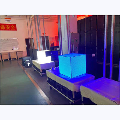 Écran créatif imperméable de location P4.81 coloré d'affichage à LED